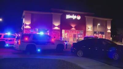 Vincent Cole - Shooting at Phoenix Wendy's: Suspect arrested after teenage fast-food worker was shot in head - fox29.com - city Phoenix