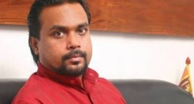 Dinesh Gunawardena - Wimal Weerawansa - (VIDEO) ‘Will it be an issue if I say something?’ – Wimal whispers to Dinesh - newsfirst.lk