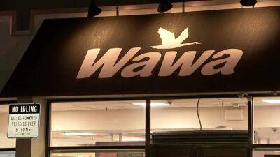 Jeff Cole - Wawa closing 2 Center City stores due to "safety and security challenges" - fox29.com - Philadelphia - city University - city Center