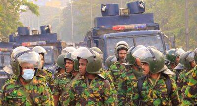 Galwewa Siridhamma Thero - Wasantha Mudalige - IUSF protests in Colombo – Met with full police force - newsfirst.lk - Sri Lanka