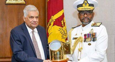 Ranil Wickremesinghe - Priyantha Perera - New Navy Commander meets President Wickremesinghe - newsfirst.lk - Sri Lanka