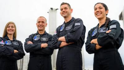 Jared Isaacman - Polaris Dawn: Billionaire who led Inspiration4 crew announces 3 new private SpaceX missions - fox29.com - Los Angeles