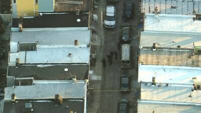 South Philadelphia - Eric Gripp - Officer shoots knife-wielding man who stabbed aunt in South Philadelphia, police say - fox29.com