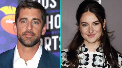 Aaron Rodgers - Shailene Woodley - Pat Macafee - Aaron Rodgers Apologizes to Shailene Woodley After COVID Vaccination Controversy - etonline.com