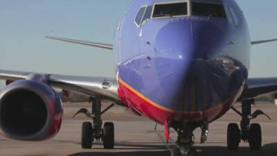 Southwest Airlines to resume selling alcohol on flights - fox29.com - Usa