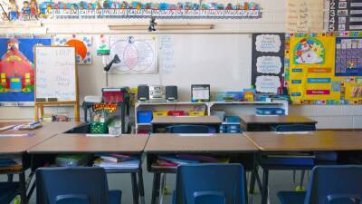 Claire Byrne - Ní Cheallaigh - Concerns raised over level of school absences due to Covid-19 - rte.ie - Ireland