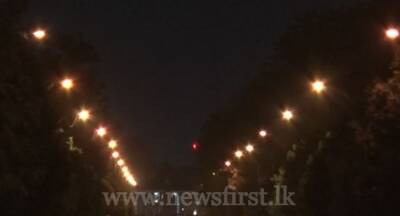 Save electricity by illuminating street lights in a Zig-Zag pattern - newsfirst.lk - Sri Lanka