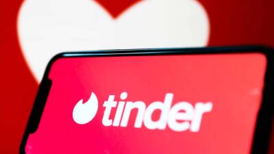 Tinder now offering low-cost background checks for potential dates - fox29.com