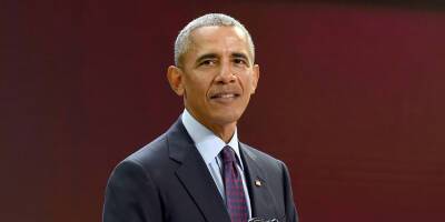 Barack Obama - Elizabeth Ii - Barack Obama Announces He Tested Positive For COVID-19 - justjared.com - Usa