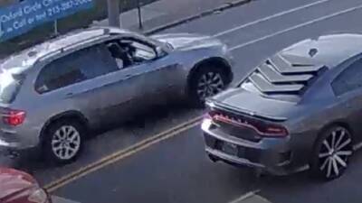 Video: Suspect shoots, kills 18-year-old driver stopped at Philadelphia red light - fox29.com - city Philadelphia