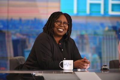 Sara Haines - Joy Behar - Williams - Sunny Hostin - Ana Navarro - Whoopi Goldberg Presides Over 3-Person Panel On ‘The View’ After COVID, Other Factors Lead To Absences - etcanada.com