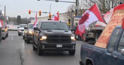 Vehicle convoy rolls through downtown Ottawa on its way to Vankleek Hill - globalnews.ca - Canada - county Hill - Ottawa