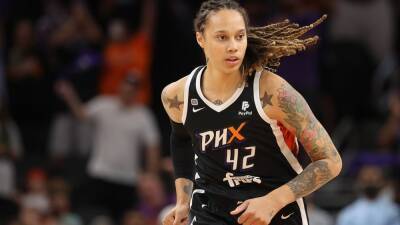 Brittney Griner - Phoenix Mercury - Phoenix Mercury's Brittney Griner jailed in Russia after vapes found in luggage: reports - fox29.com - New York - Usa - city New York - state Arizona - Russia - city Moscow - city Phoenix, state Arizona