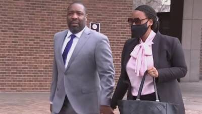 Kenyatta Johnson - Jury deliberates in corruption trial of Philly Councilman Kenyatta Johnson, his wife and 2 others - fox29.com - city Center
