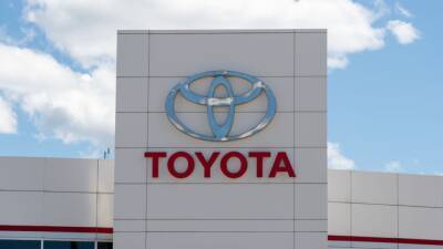 Noa Machado - Toyota recalls 460,000 vehicles for stability control glitch - fox29.com - Canada - county Ontario - city Detroit