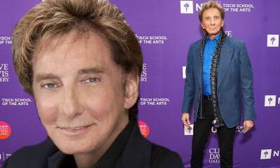 Barry Manilow - Barry Manilow, 78, reveals he has tested positive for COVID-19 - dailymail.co.uk - New York - state California