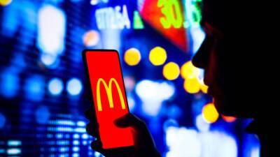 McDonald’s to enter the metaverse, files trademark for virtual restaurant, goods and services - fox29.com - Usa