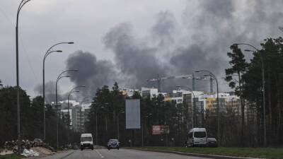 Vitali Klitschko - Russia steps up scattered strikes on Kyiv, western Ukraine - fox29.com - Russia - Ukraine