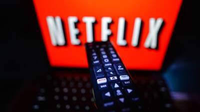 Reed Hastings - Artur Widak - Netflix considers lower-price plan with ads amid drop in subscribers - fox29.com - Ireland - San Francisco - Russia - Ukraine - city Dublin, Ireland