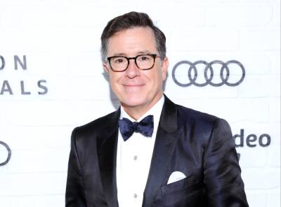 Stephen Colbert - Jason Bateman - Jack White - Matt Walsh - Alexander Skarsgård - Laura Linney - Stephen Colbert Cancels Shows After Testing Positive For COVID-19 - etcanada.com