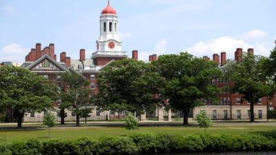 Maddie Meyer - Harvard atones for university's ties to slavery, pledges $100M to research - fox29.com - state Massachusets - city Boston - state North Carolina - city Cambridge, state Massachusets