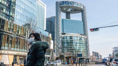 Yoon Suk - South Korea to end outdoor mask mandate - rte.ie - South Korea
