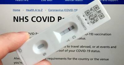 What does a faint second line on Covid LFT test mean and should you self-isolate? - dailyrecord.co.uk - Scotland