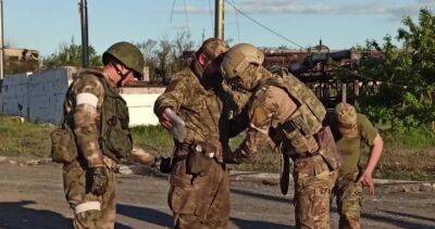 Mariupol defenders begin surrender as Ukraine declares them ‘heroes’ - globalnews.ca - Russia - city Moscow - Ukraine - city Mariupol