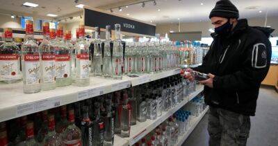 Vladimir Putin - Canada to ban imports of Russian alcohol, names 14 oligarchs in new sanctions - globalnews.ca - Usa - Canada - Russia - Ottawa - Belarus - Ukraine