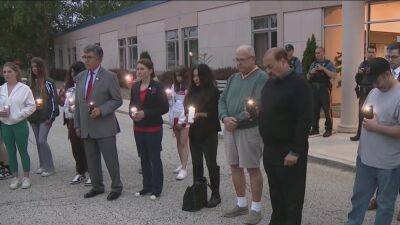 Sandy Hook - Texas school shooting: Burlington County community gathers to honor victims - fox29.com - Usa - county Burlington - state Texas - Jersey - county Uvalde