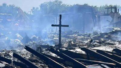 Cross still stands after fire destroys Texas church: 'A sight to behold' - fox29.com - Usa - state Texas - county Wise