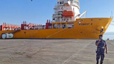 Red Sea - Cloud of toxic yellow gas billows from ship in Jordan port, killing 13 and injuring hundreds - fox29.com - Israel - Jordan