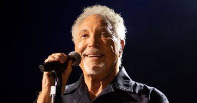 Tom Jones - Tom Jones denies collapse rumours after quitting show due to health concerns - dailystar.co.uk - Britain