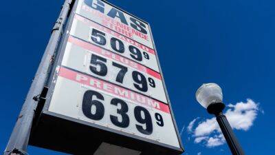 Joe Biden - Bill Clark - Surging gas prices likely drove US inflation to new 40-year high - fox29.com - Usa - Washington - state Arizona - county Williams