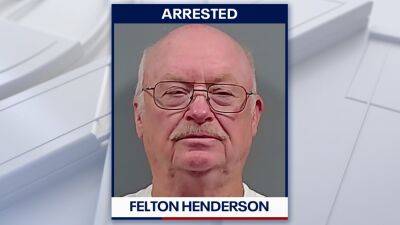 Chip Simmons - Florida man locks daughter’s 3 dogs in hot car for days, leaving them to die, deputies say - fox29.com - state Florida - state Tennessee - county Escambia