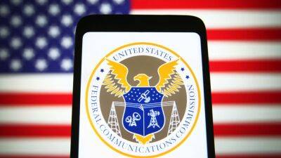 FCC orders phone companies to block auto warranty robocalls - fox29.com - state Texas - Panama