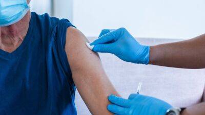 Stephen Donnelly - Breda Smyth - New recommendations over Covid booster vaccines - rte.ie - Ireland