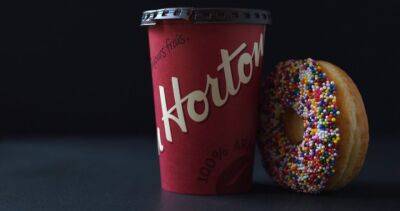 Tim Hortons - Tim Hortons to offer free coffee, doughnut to app users involved in privacy lawsuit - globalnews.ca - Britain - county Ontario - Columbia, county Ontario