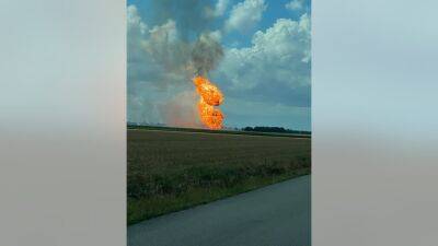 Fire out after natural gas line explosion in Fort Bend County - fox29.com - county Fort Bend