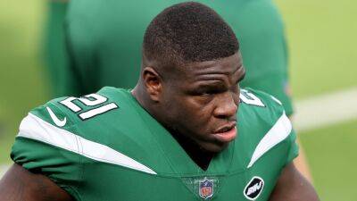 Frank Gore - Sean M.Haffey - Ex-Jet Frank Gore assaulted woman in Atlantic City hotel, police say - fox29.com - New York - city New York - Los Angeles - state California - state Florida - state New Jersey - county Miami - county Atlantic - city Havana - city Inglewood, state California - county Franklin