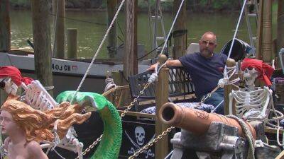 Virginia man builds more than 30 pirate ship houses - fox29.com - state Virginia - county Northumberland - state Indiana - county Loudoun
