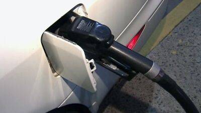 Chris Christie - New Jersey's gas tax will drop but don't expect much relief - fox29.com - state New Jersey
