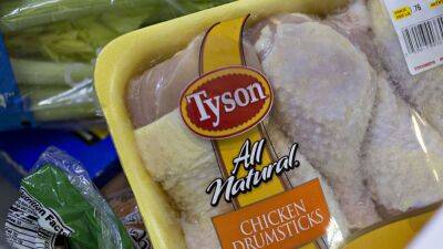Daniel Acker - Tyson raises prices of chicken as demand shifts from expensive beef cuts - fox29.com - state Illinois