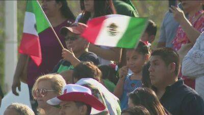 Southwest Philadelphia - 'Viva Mexico!' Over 10K turn out to celebrate Mexico's Independence Day at Penn's Landing - fox29.com - Usa - state New Jersey - Mexico - Ukraine - city Old - city Trenton, state New Jersey