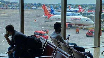 Mumbai airport handles record 1,30,374 passengers in 24 hours, highest since Covid pandemic - livemint.com - India - city Mumbai