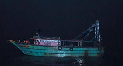 Navy helps distressed Indian trawler return to India - newsfirst.lk - India - Sri Lanka - city Chennai