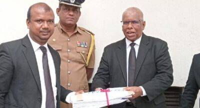 Wasantha Mudalige - Release Wasantha! 12,000 affidavits handed over to Attorney General - newsfirst.lk