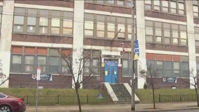 School District of Philadelphia officials take action to prevent bed bug infestation - fox29.com - city Santos