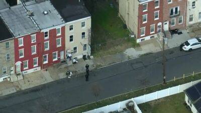 Montgomery Avenue - James Kearney - Police search for gunman and getaway car in shooting of 2 teens in North Philly - fox29.com