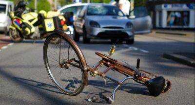 Cyclist dies after being run over by bus while heading to work in Panadura - newsfirst.lk